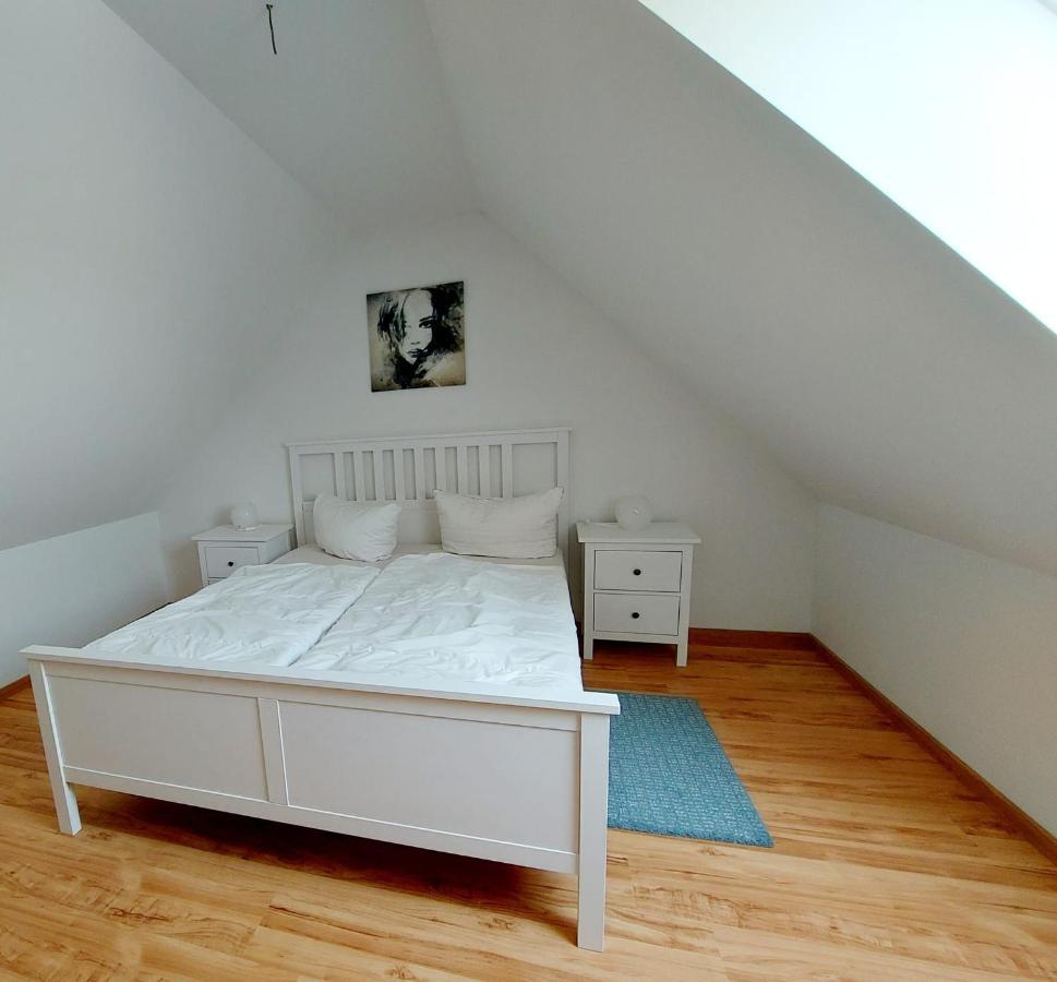 Hochwertige Ferienwohnung Direkt Am Hafen Mit Balkon Karlshagen Exterior photo