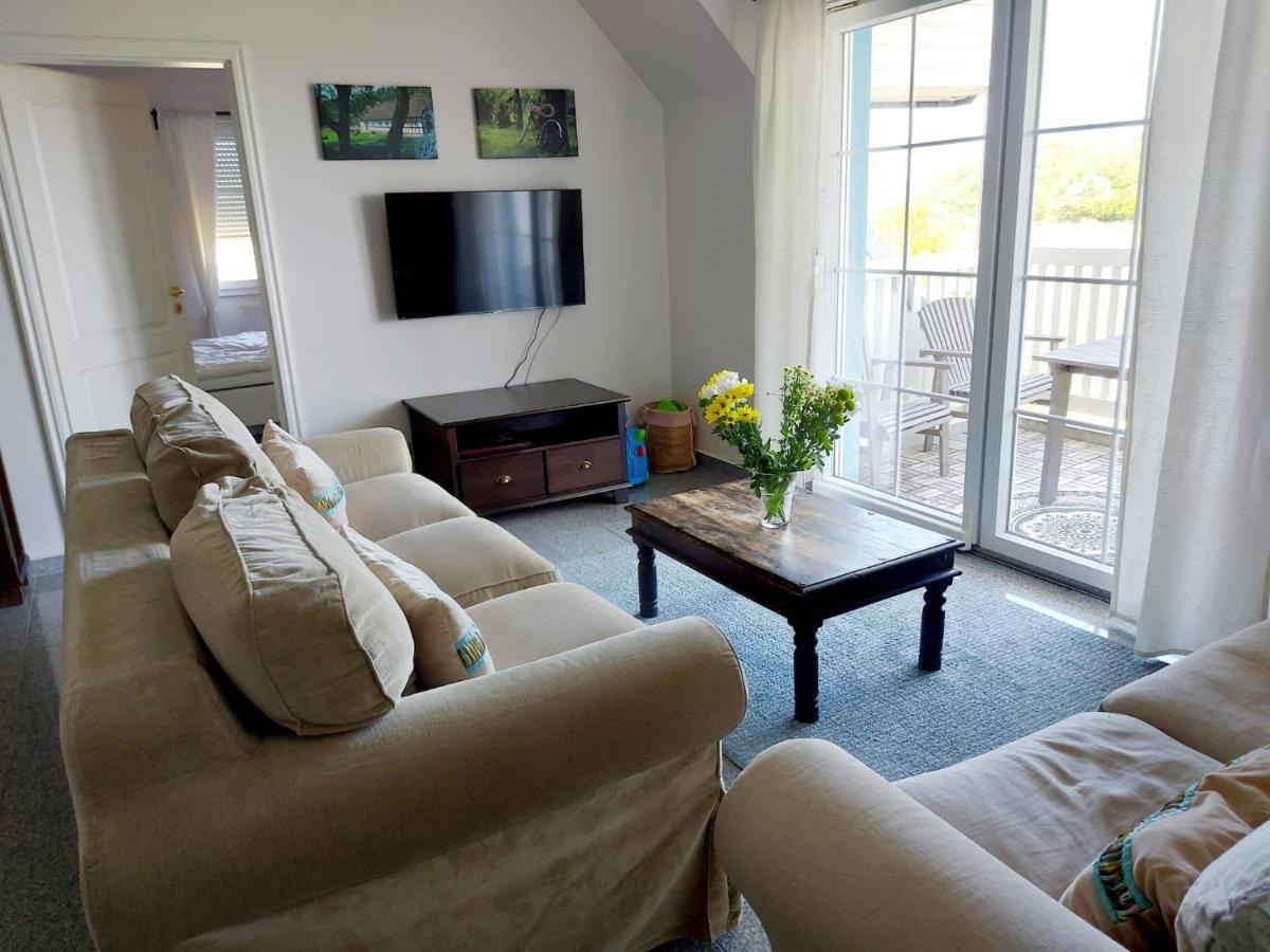 Hochwertige Ferienwohnung Direkt Am Hafen Mit Balkon Karlshagen Exterior photo